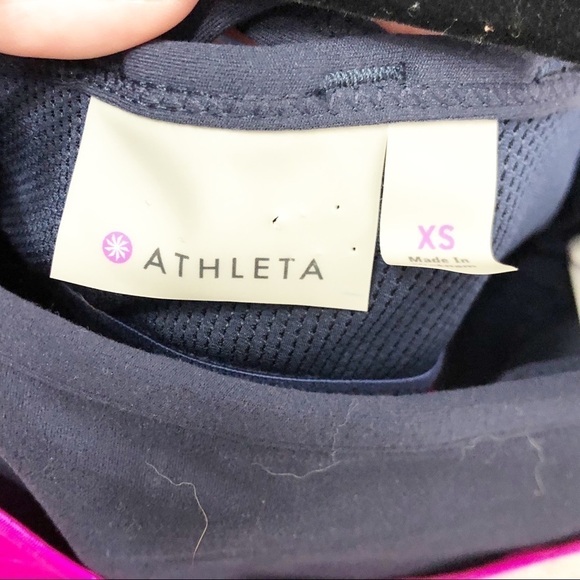 Athleta Active Top w/Built-in Sports Bra - Picture 5 of 5
